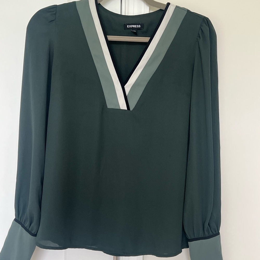 Express Women's Dark Green V-Neck Blouse